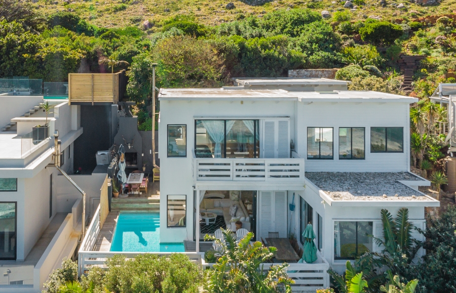 4 Bedroom Property for Sale in Misty Cliffs Western Cape